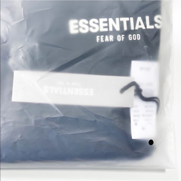 *SOLD* Fear Of God Essentials Photo Long Sleeve - Picture 3 of 4
